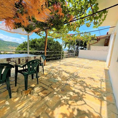 Отель Sea Horizon House Alexis Химара Экстерьер фото
