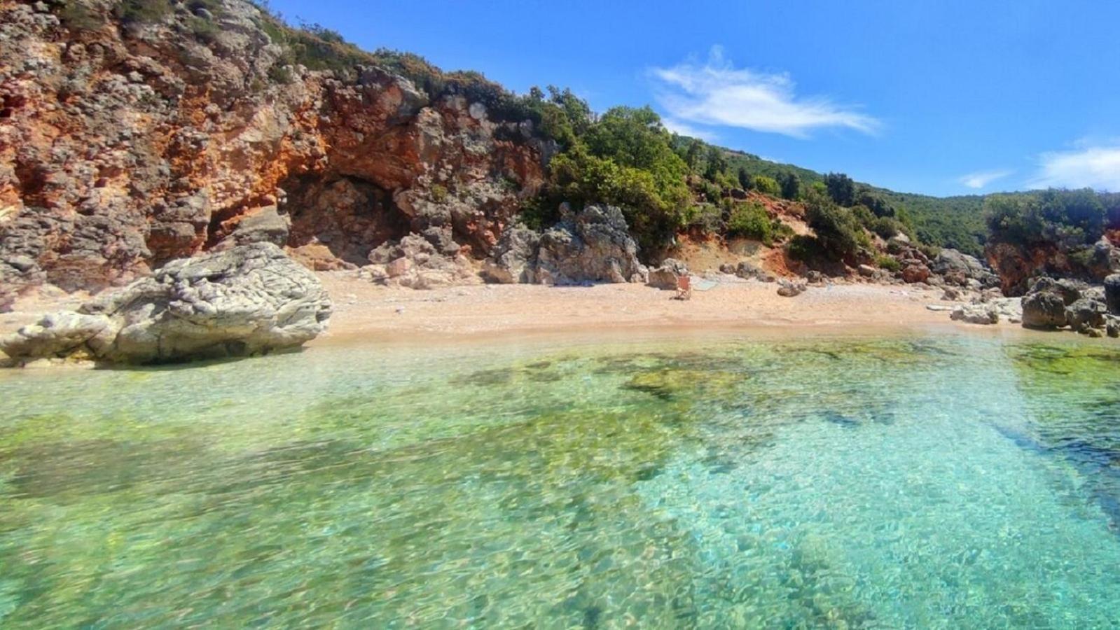 Отель Sea Horizon House Alexis Химара Экстерьер фото