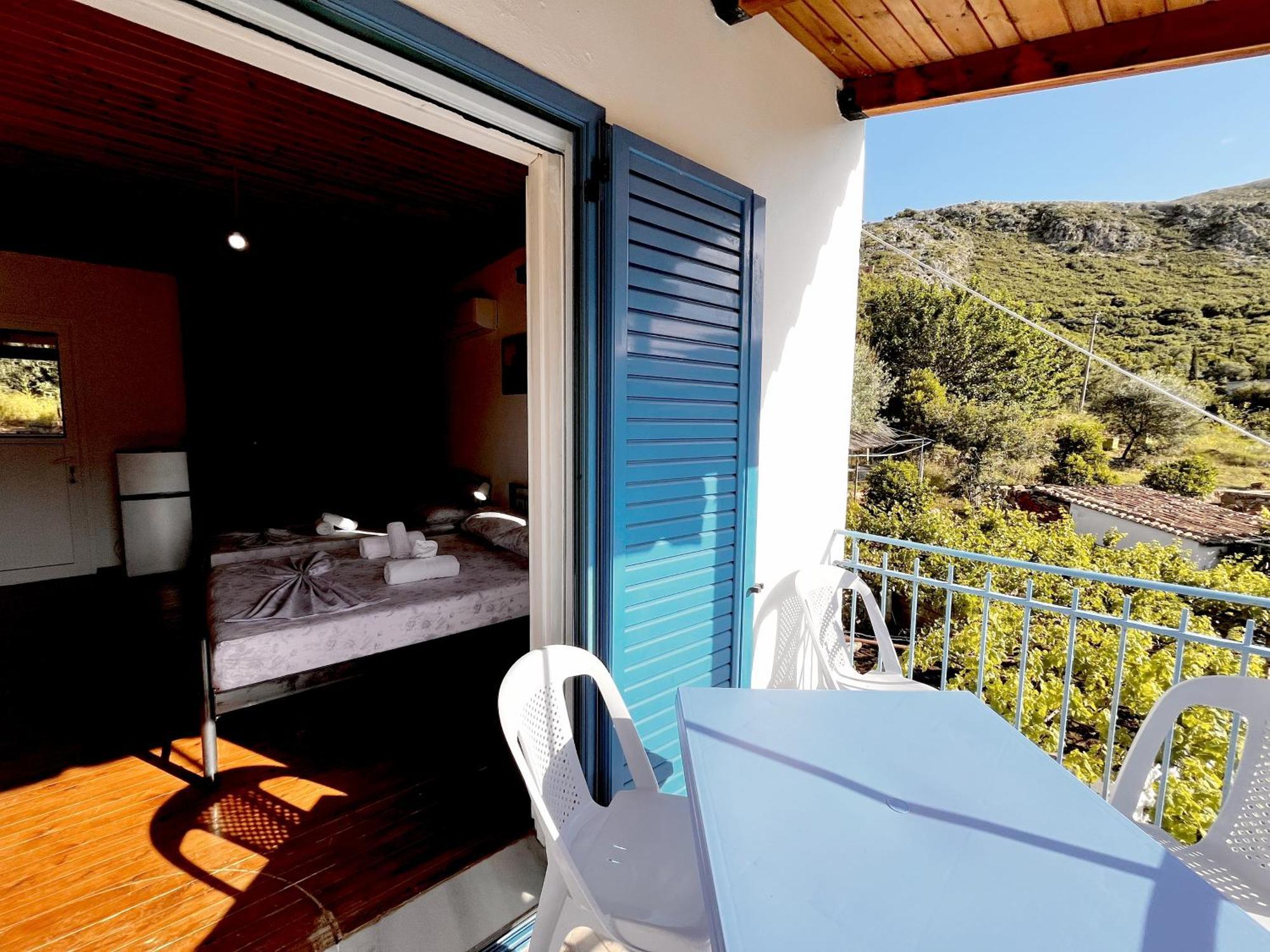 Отель Sea Horizon House Alexis Химара Экстерьер фото