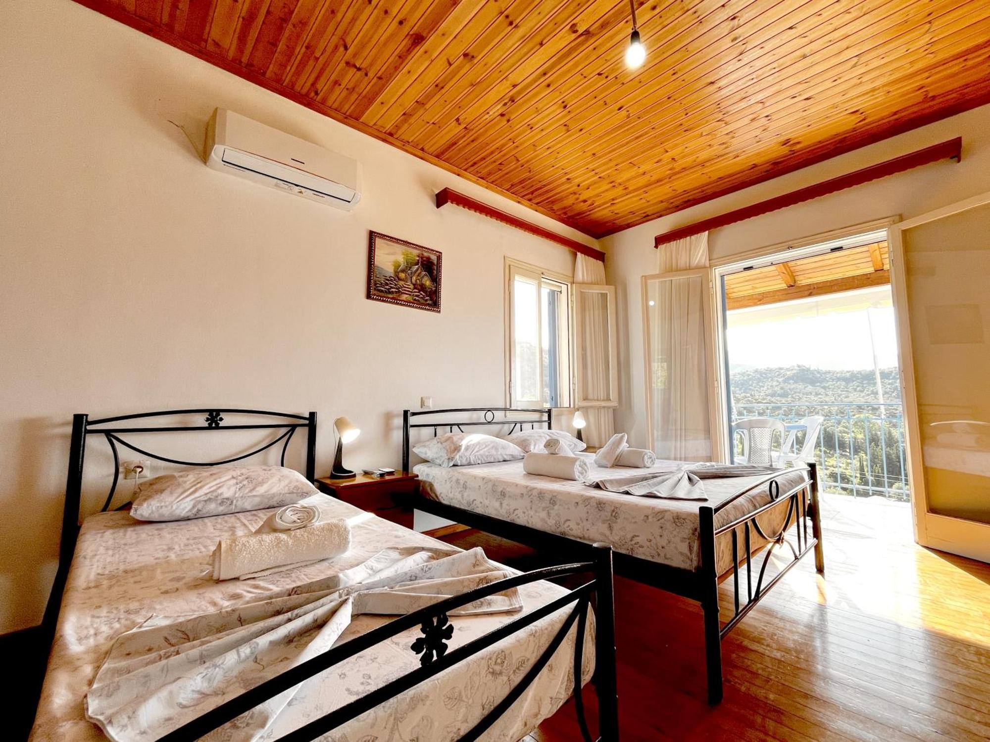 Отель Sea Horizon House Alexis Химара Экстерьер фото